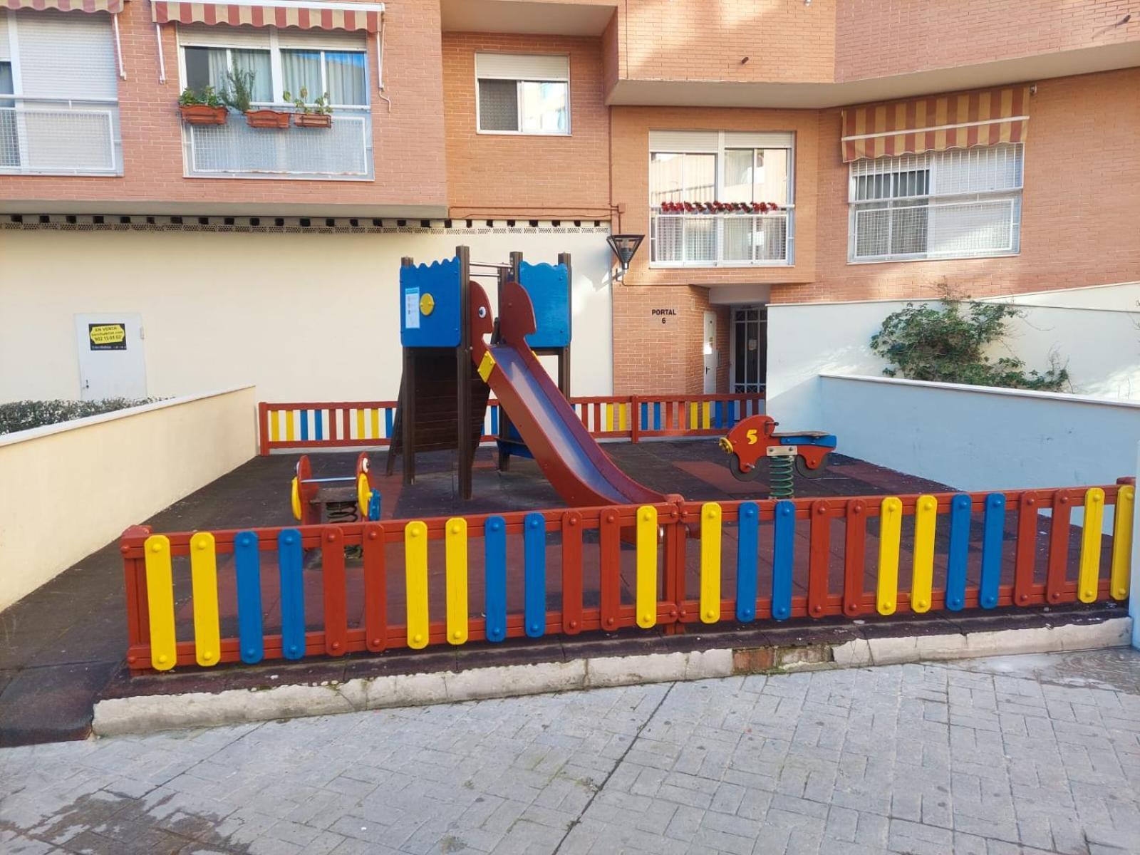 Appartement Plaza Del Ayuntamiento Con Parking Pondos à Linares  Extérieur photo