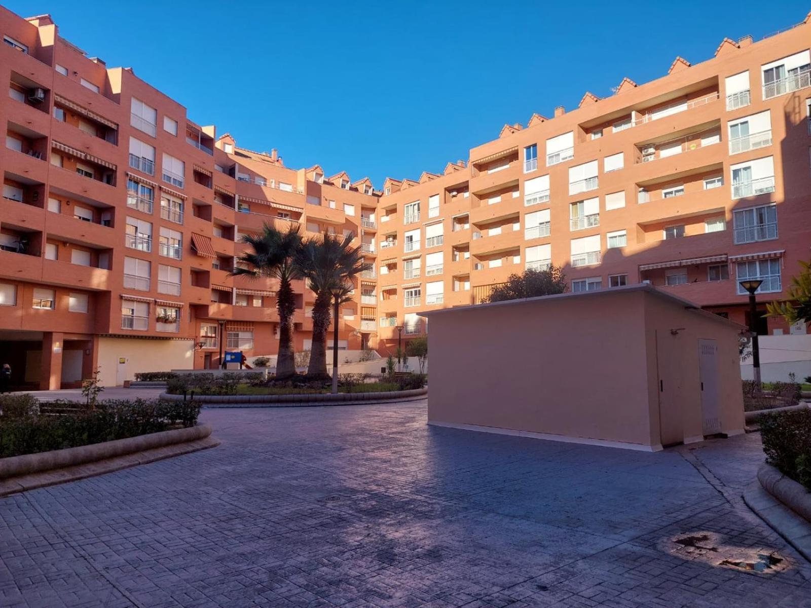 Appartement Plaza Del Ayuntamiento Con Parking Pondos à Linares  Extérieur photo